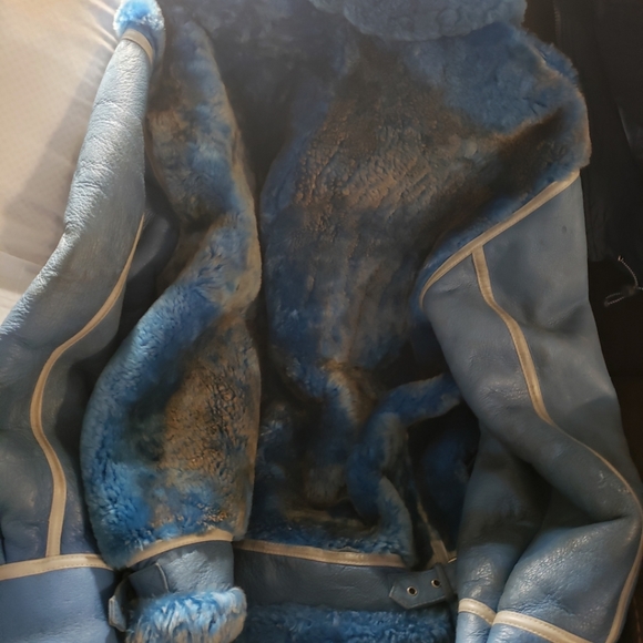 Coat - Picture 4 of 6